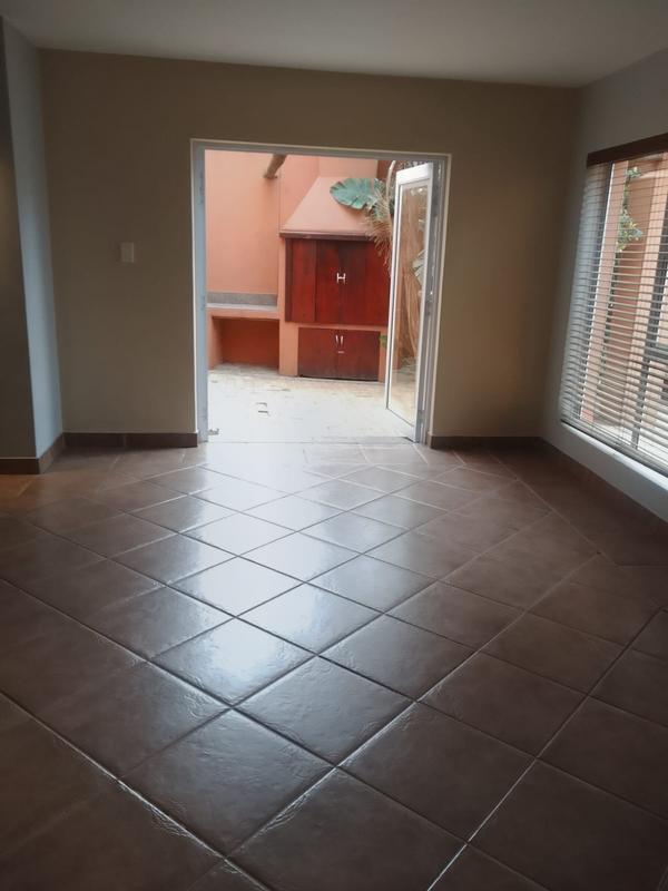 3 Bedroom Property for Sale in Harbour Island Western Cape